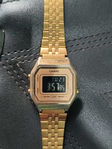 Casio Original unisex Gold Digital Watch