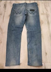 sc1228 Wrangler Jeans size 34