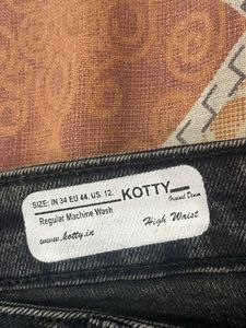 KOTTY Women High Rise Relaxed Fit Cotton Lycra Ble