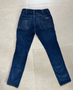 Wrangler Dark Blue Jeans + FREE T-Shirt