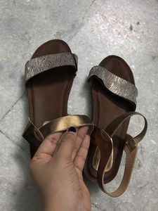Brown Sandals With 2-3in Heel