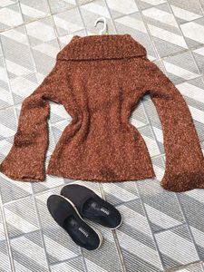 Effortlessly Chic Brown Knit🧸 Sweater with Drape
