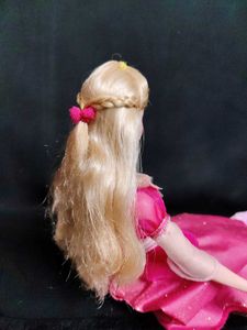Barbie Genevieve Doll