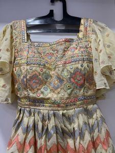 Elegant Short Traditional Top