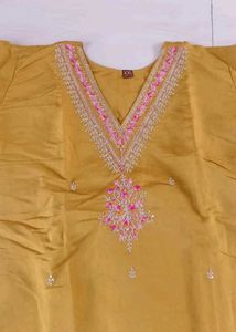 Elegant Mustard Kurta Set💛