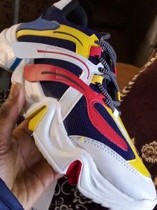 STYLISH MULTICOLOUR SHOE FOR MEN