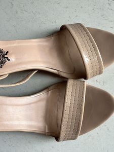 Brand New beige Stilettos 👠