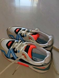 Puma Sneakers