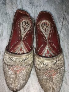 Punjabi Jutti