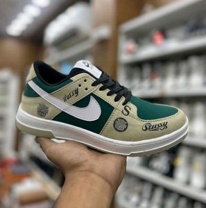 Nike x Stussy Dunk Low