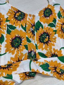 Beautiful Sunflower Print Top..
