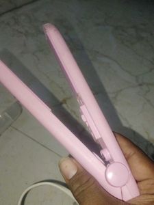 Pink Mini Hair Straightener