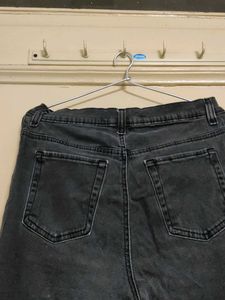 Classic Straight-Leg Jeans