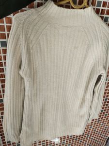 White 🤍 Woolen Top For Women