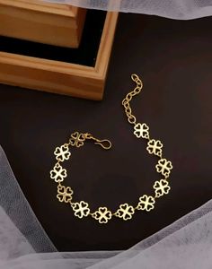 Lucky Clover Gold Bracelet
