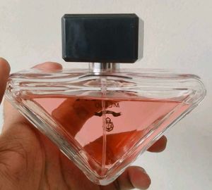 Prada Paradoxe - Partial