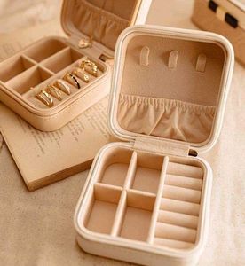 Portable Travel Jewelry Box 🎁😍