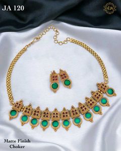 Elegant Gold-Tone Choker Set
