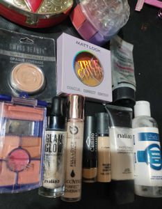 makeup product (1piece with one freebie)