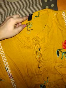 Floral Embroidered Top Xxl