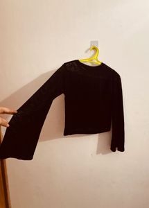 Chic Black Bell Sleeve Crop Top