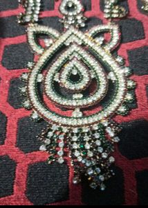2set Earrings 1 Jewellery Set