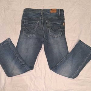 Straight  Fit Jean&#39;s (28)