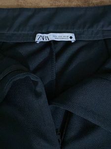 Zara Black Stylish Trouser !!