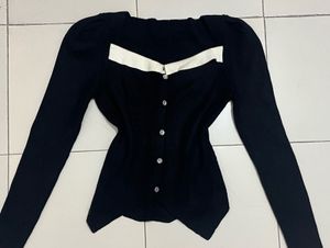 French-Inspired Chic Contrast Collar Knit Top