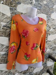 ⚡2 Trendy Women Tops⚡