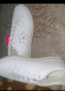 White Casual Sneakers