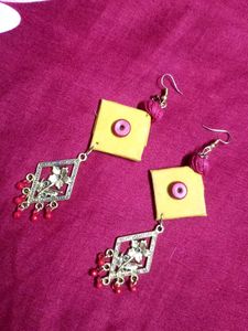 Handmade Flower Dangle Earrings( Golden)