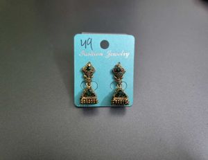 6 Earrings Premium Quality 🦋
