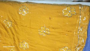 ⭐️Elegant Yellow Saree with blouse ⭐️