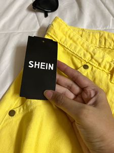 Trendy Yellow Cargo Jeans