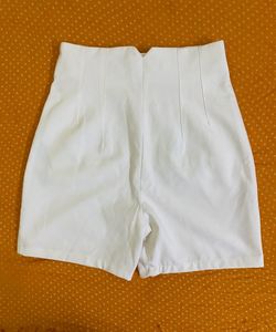 Zara White High-Waisted Shorts Waist 26
