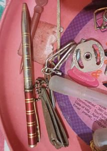 Toss n&#39; Catch Disc with vintage items