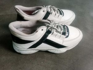 Girls Sneakers