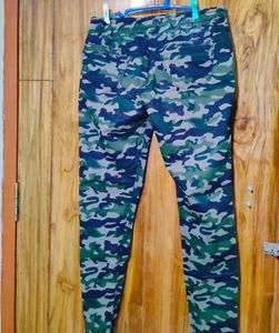Camouflage Print Joggers/ cargo pants