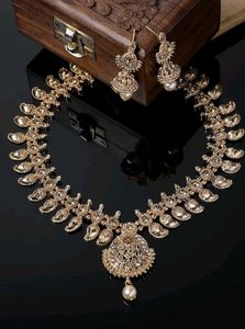 Classical Temple Gold Plated Jewellery Set