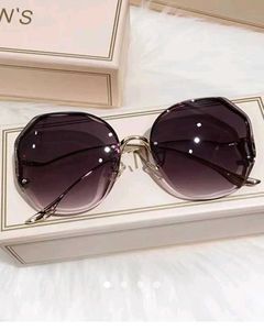 Stylish Sunglasses with Case