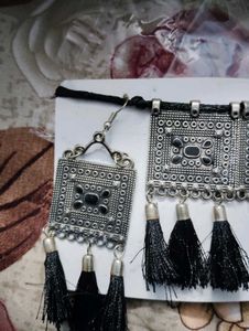 Tasseled Silver Choker Necklace