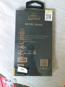 Oppo F7 Premiun Royal series phone case golden)