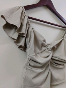Ruffle Sleeves Crop Top Littlebox