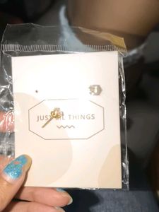 Diamond earing