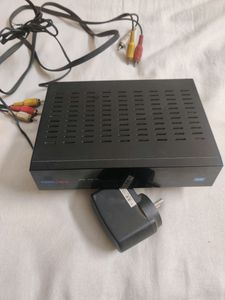 Tata Sky HD Set Top Box With 2 Remotes And Adaptor