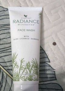 Forever Radiance Face Wash