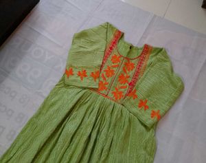 Nayara Cut Kurti