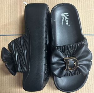 Black Bow Slides