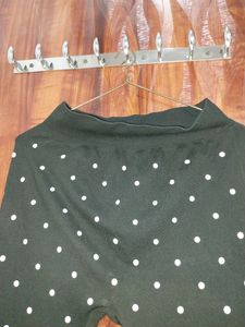 Black Dotted Leggings